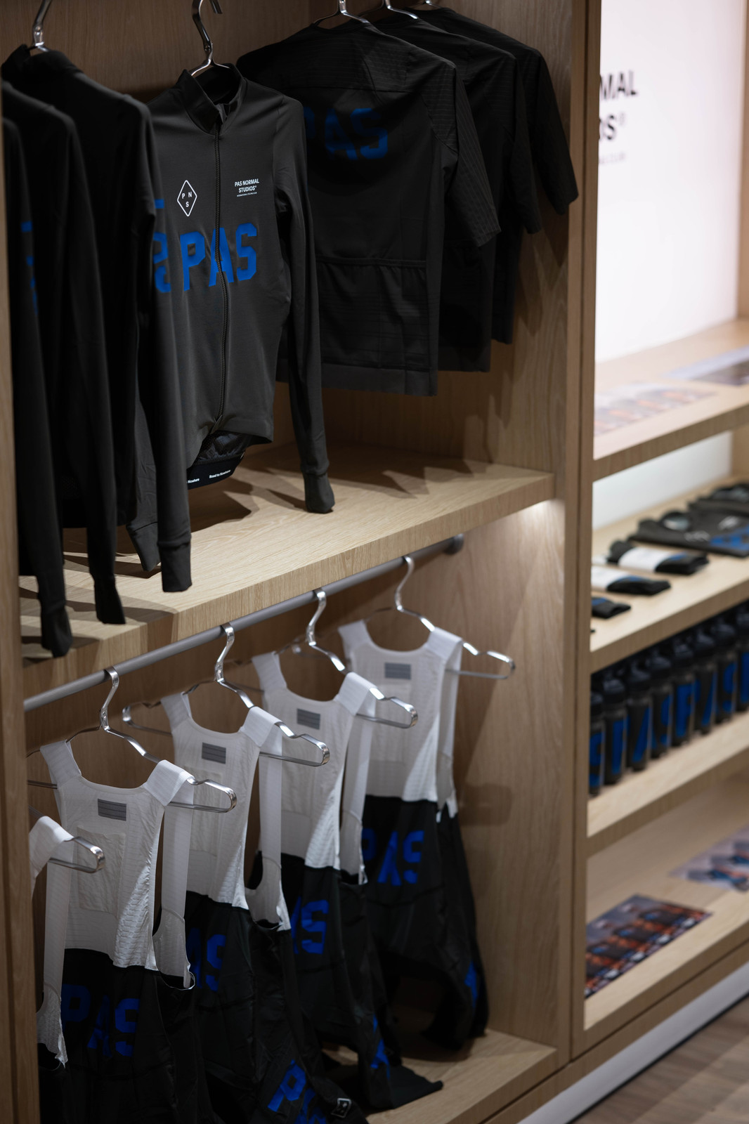 The PAS 2024 Autumn and Winter Limited Edition new product launch conference was officially held at the BIKE + WORK Shanghai store!